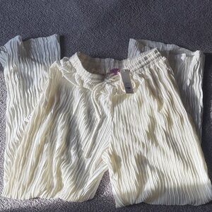 Cream Shimmer Pleated Pants